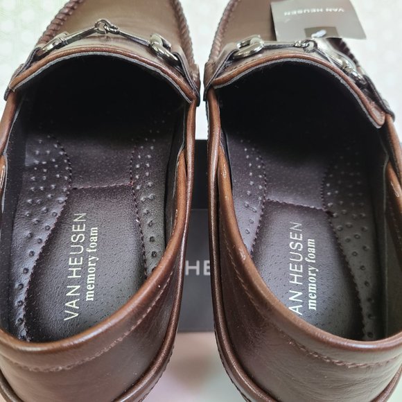 NWT Van Heusen 8M 'Drive-on' Style Brown Men's Shoes - Picture 4 of 10